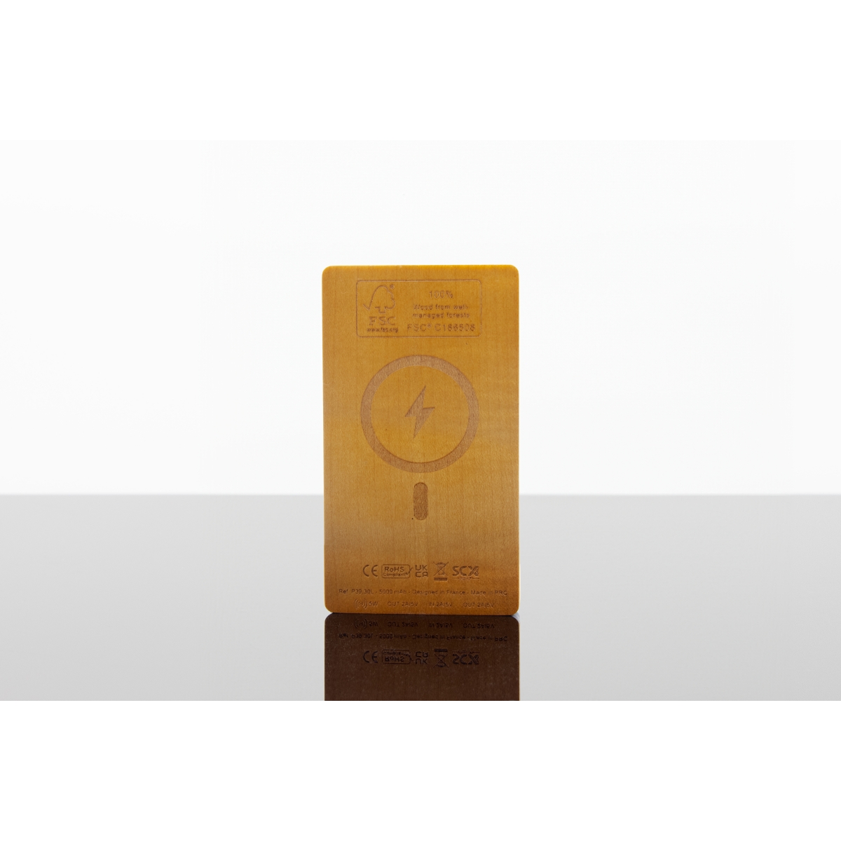 P39 - Powerbank 5000 magnétique FSC® 100% Erable