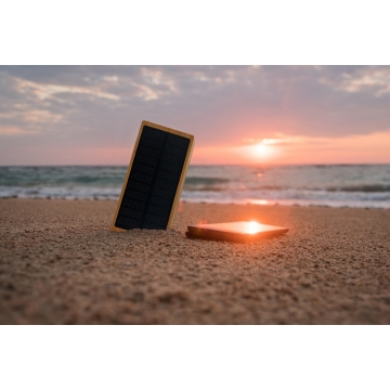 P32 - Powerbank éco solaire 10000