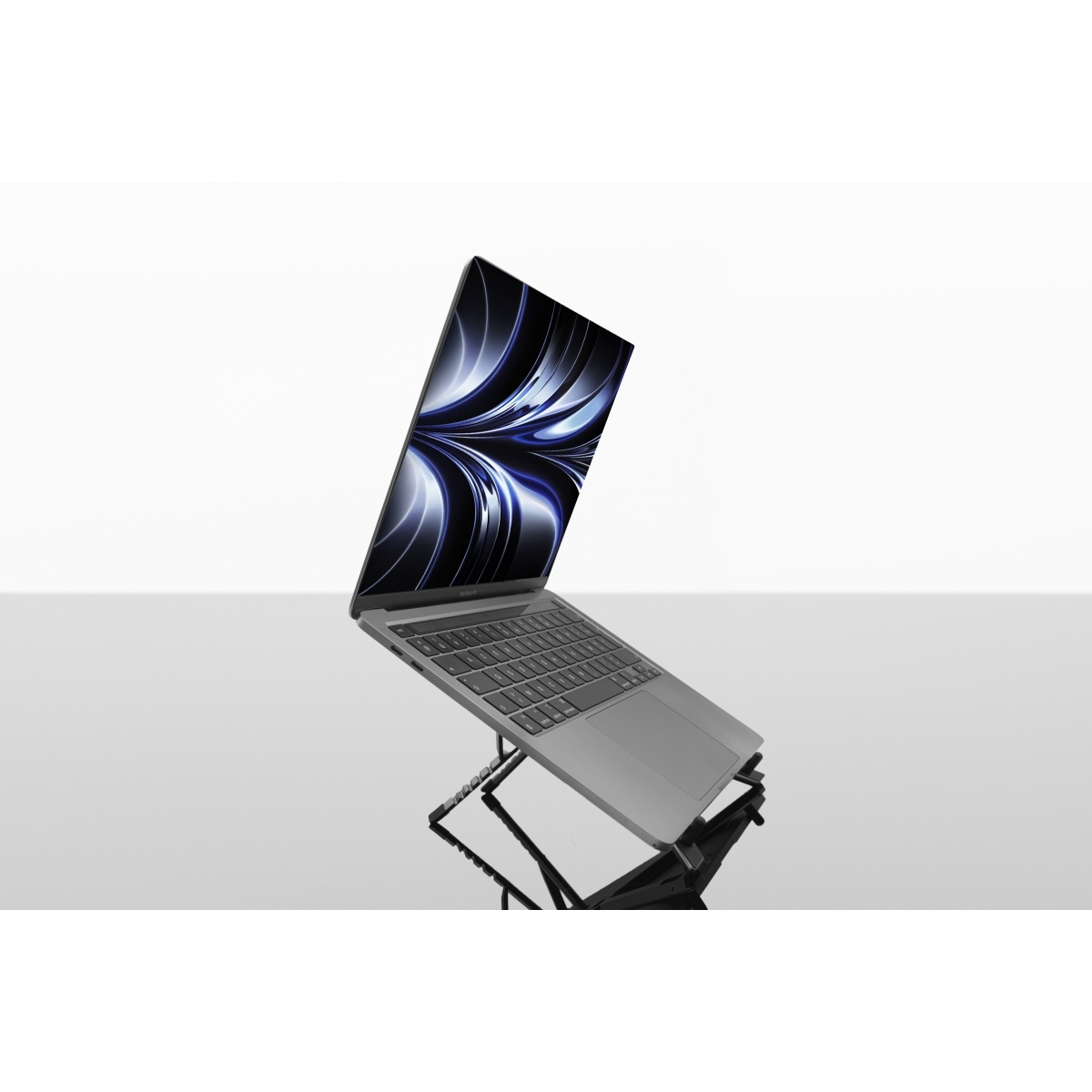 O33 - Foldable laptop stand