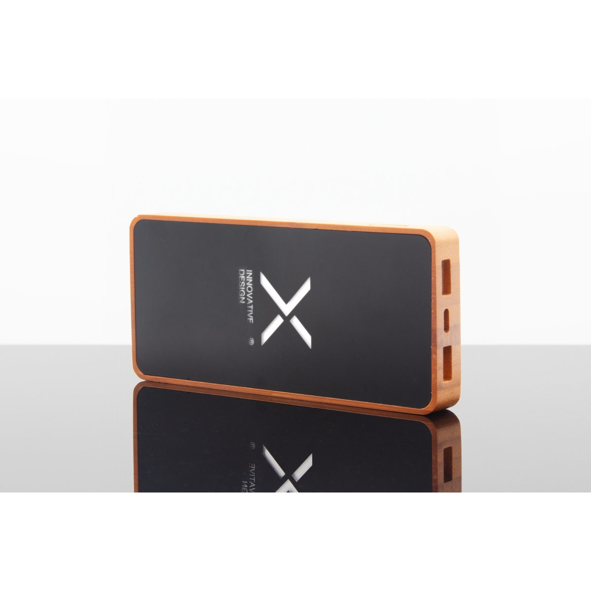 P48 - Tech-magnetic powerbank 10000 FSC® 100% Bambou