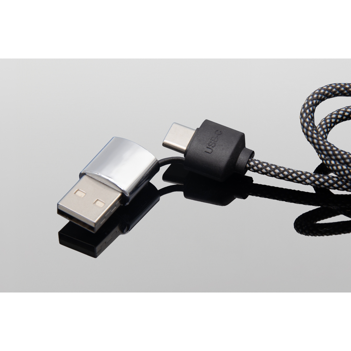 C33 - Double C cable 60W