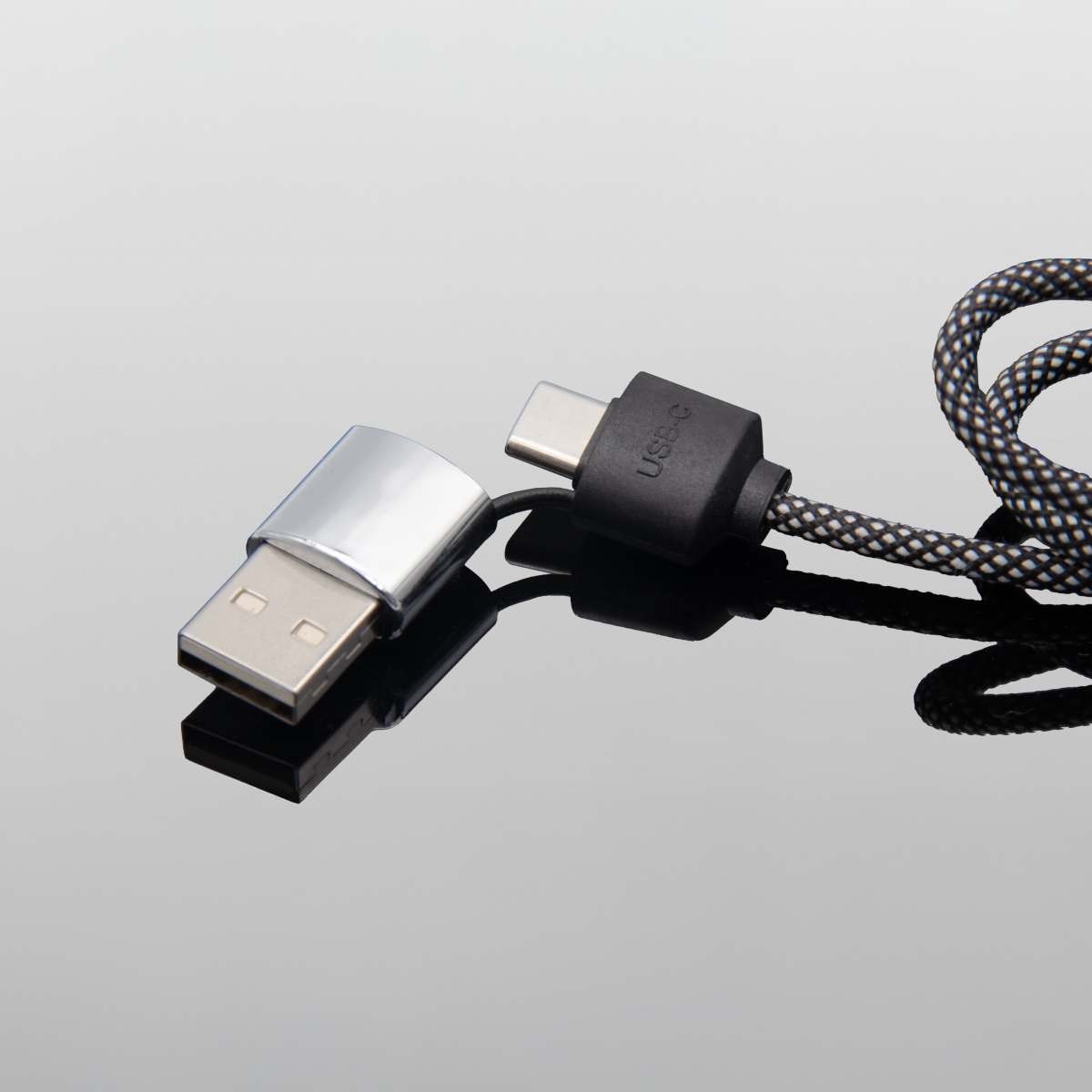 C33 - Double C cable 60W