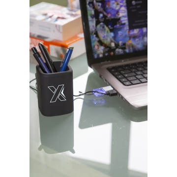 O10 - hub pencil box