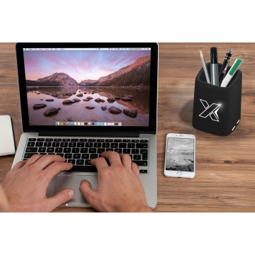 O10 - hub pencil box