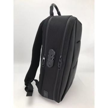 L10 - Eco business backpack 10.000 mAh