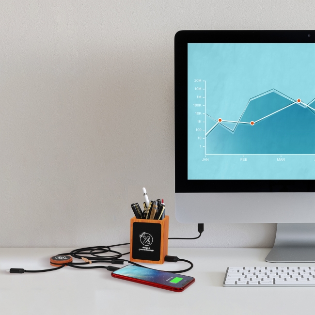 O12 - Hub wooden pencil holder