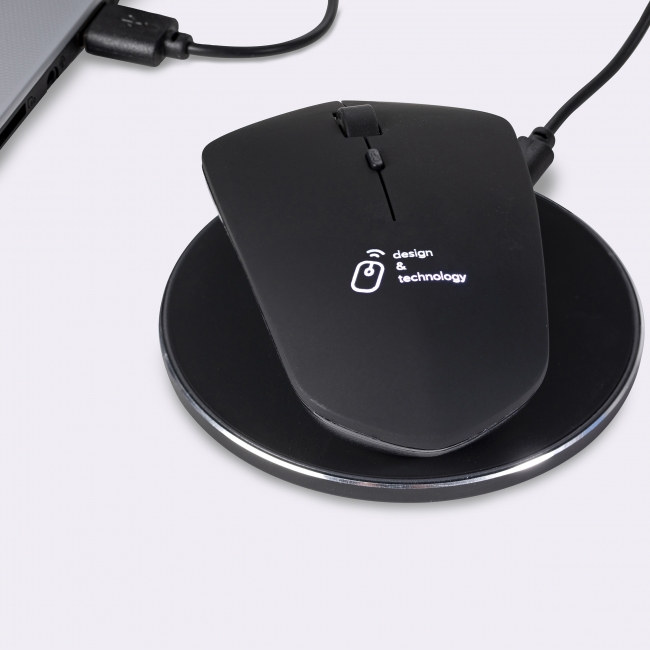 O21 - Wireless charging mouse and wireless base