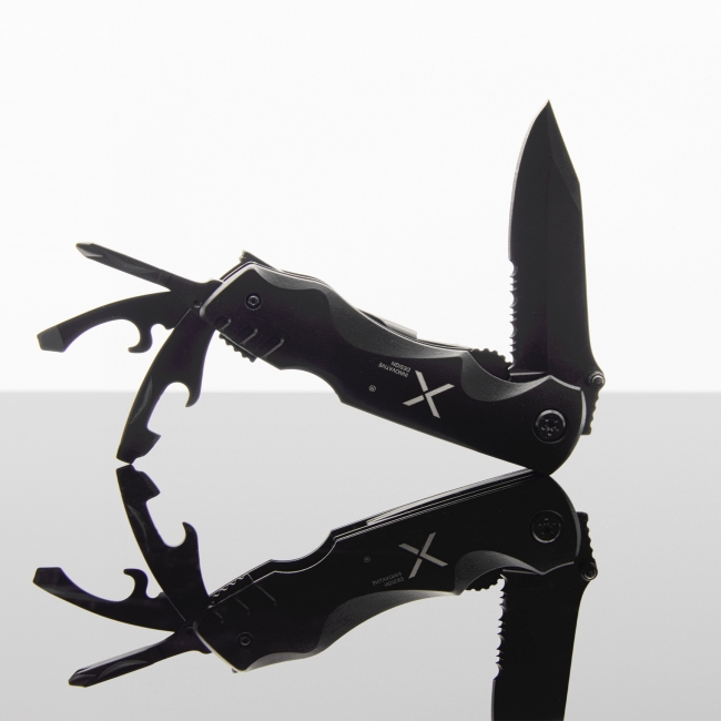 T30 - Multitool pocket knife
